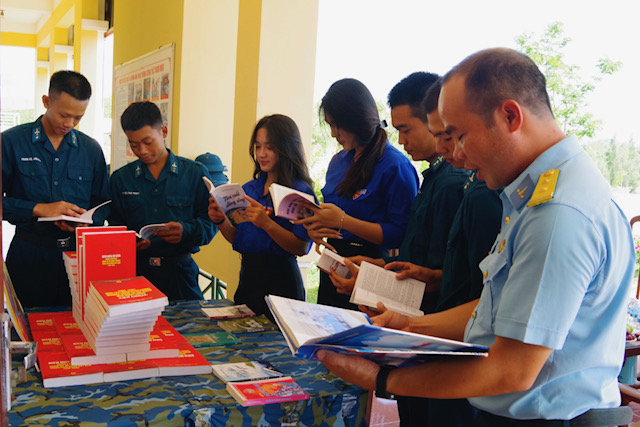 Trung Đoàn 591 tổ chức tọa đàm "Tinh thần Cách mạng tháng Tám và Quốc khánh 2/9 bất diệt" 

- Ảnh 4.