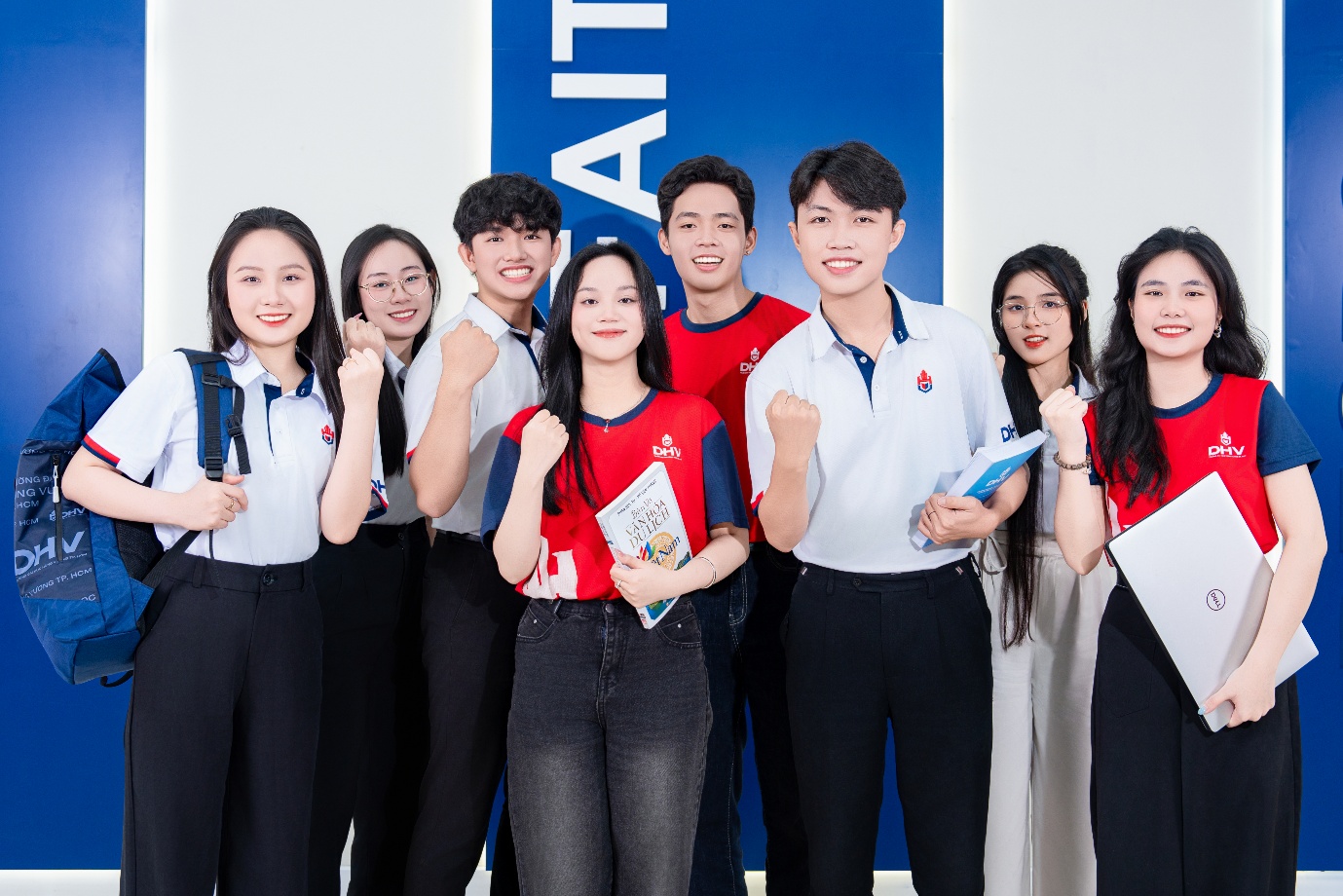Trường Đại học Hùng Vương TP.HCM công bố điểm chuẩn trúng tuyển từ 15 - 20 điểm- Ảnh 2. Trường Đại học Hùng Vương bong da truc tiep xoi lac.HCM công bố điểm chuẩn trúng tuyển từ 15 - 20 điểm- Ảnh 2.