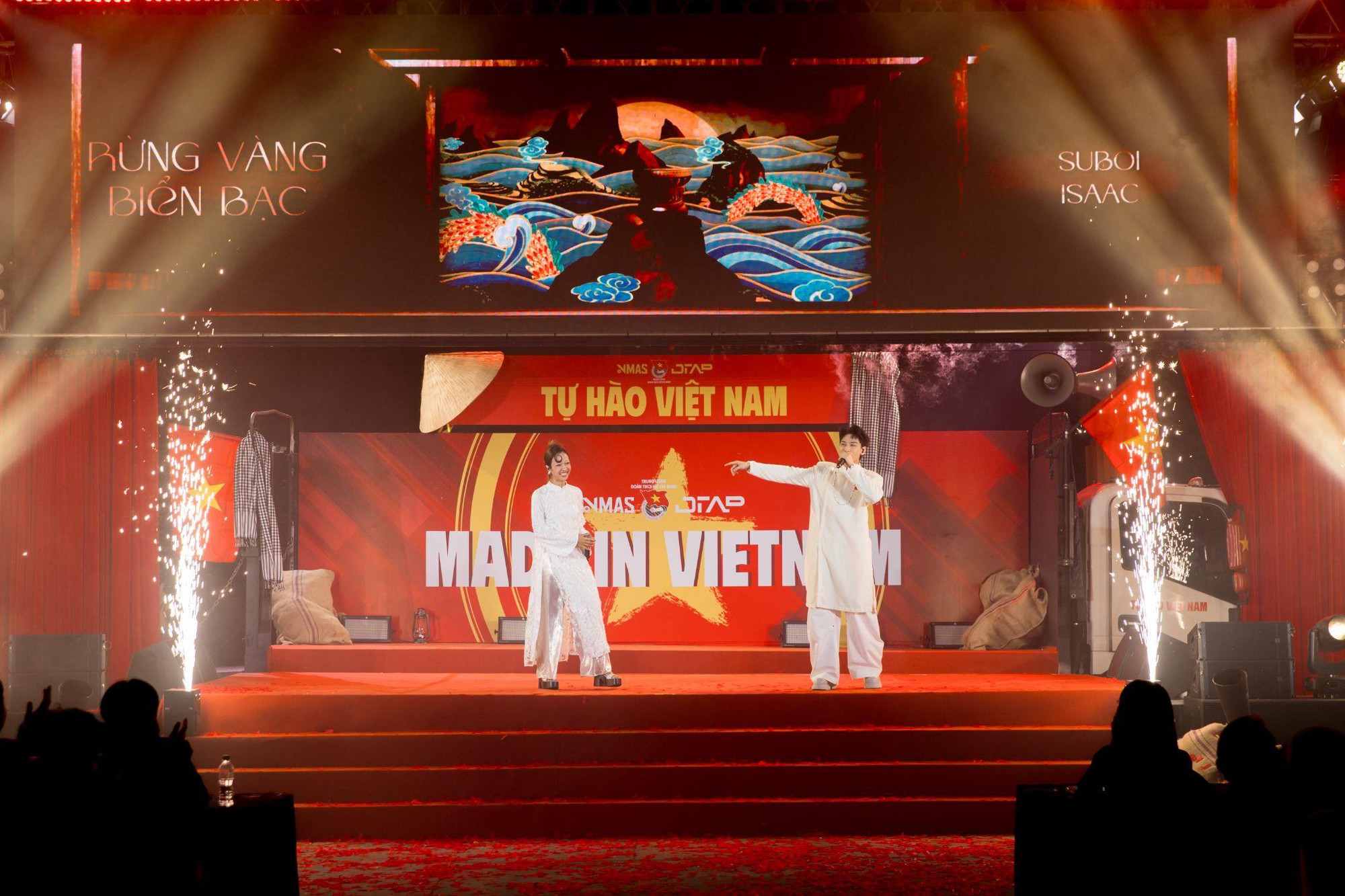 DTAP ra mắt album đầu tay cùng “Hành trình Tự hào Việt Nam” đánh dấu bước ngoặt mới trong hành trình nghệ thuật- Ảnh 4. DTAP ra mắt album đầu tay cùng “Hành trình Tự hào Việt Nam” đánh dấu bước ngoặt mới trong hành trình nghệ thuật- Ảnh 4.