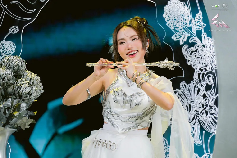 Phương Mỹ Chi lên tiếng trước phát ngôn: "Em biết em không được xinh nên em không dám trèo cao đâu"- Ảnh 4. Phương Mỹ Chi lên tiếng trước phát ngôn: "Em biết em không được xinh nên em không dám trèo cao đâu"- Ảnh 4.