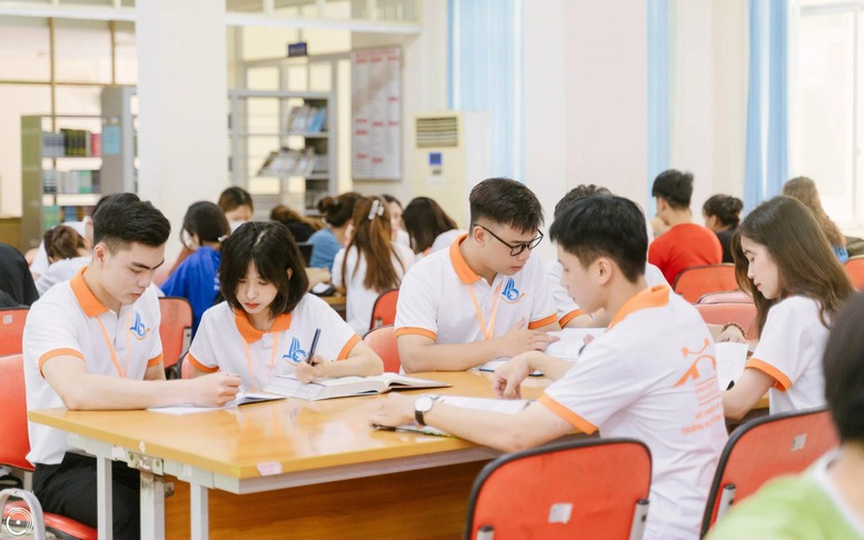 Công bố điểm chuẩn các trường đại học 2025: CẬP NHẬT điểm chuẩn từ chiều 22/8- Ảnh 9. Công bố điểm chuẩn các trường đại học 2025: CẬP NHẬT điểm chuẩn từ chiều 22/8- Ảnh 9.