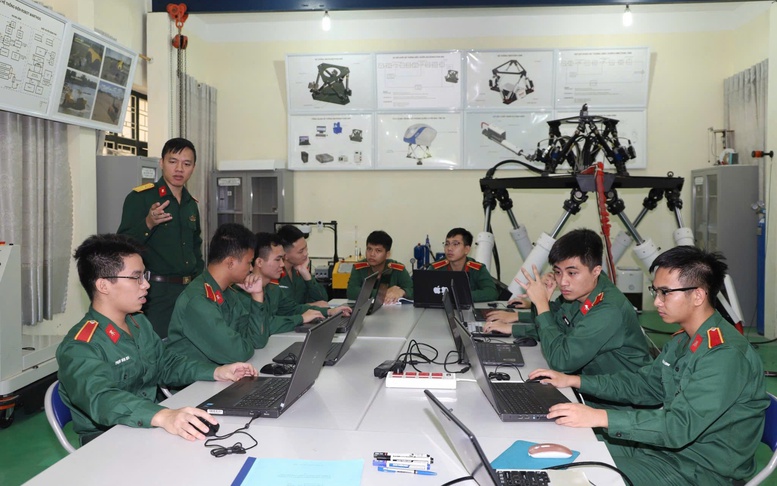 Công bố điểm chuẩn các trường đại học 2025: CẬP NHẬT điểm chuẩn từ chiều 22/8- Ảnh 8. Công bố điểm chuẩn các trường đại học 2025: CẬP NHẬT điểm chuẩn từ chiều 22/8- Ảnh 8.