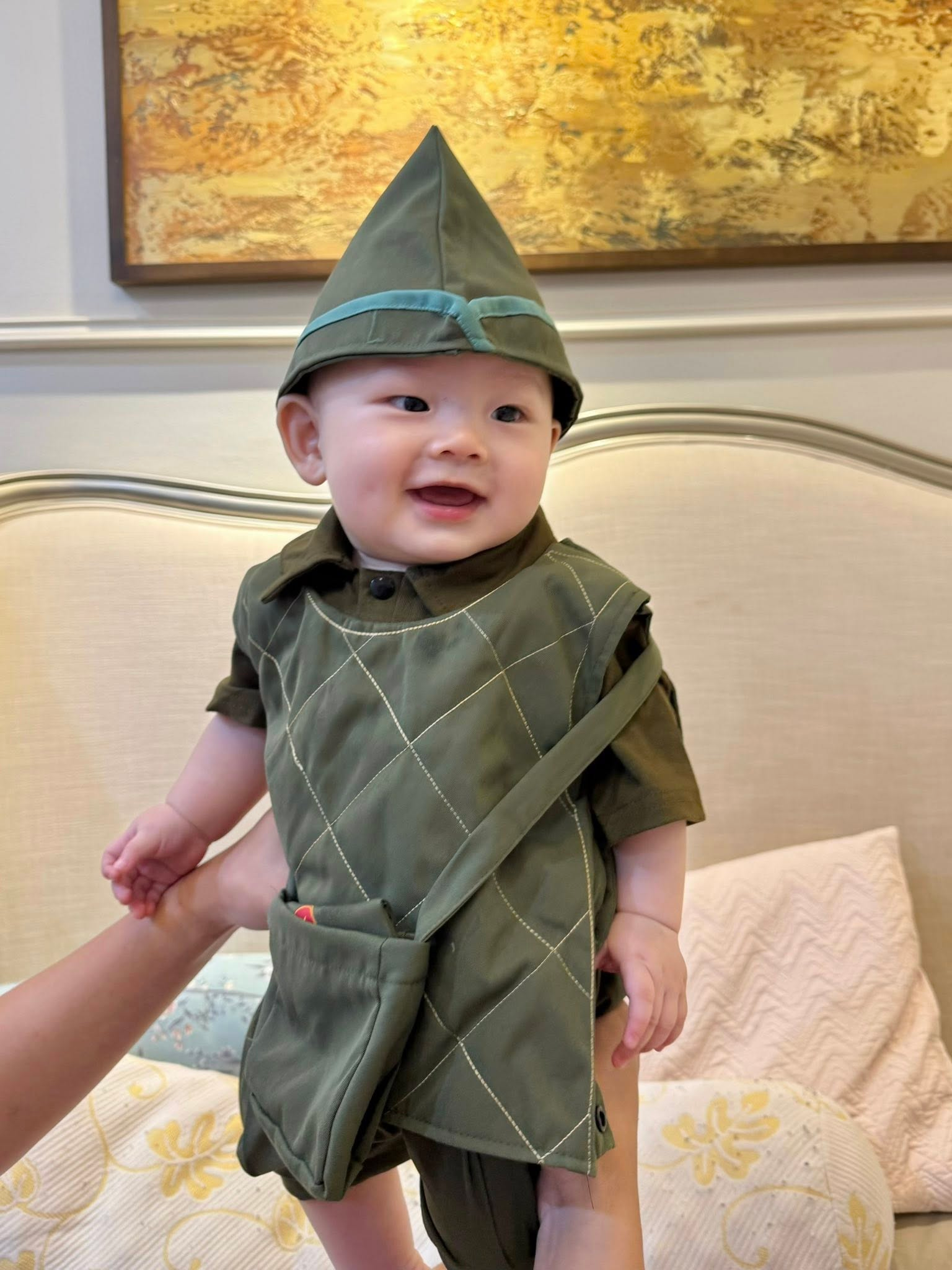 Hot mom Ly Kute đưa con trai đi check-in phố phường: 1 món đồ lý tưởng giúp các mẹ đưa con nhỏ đi "đu A80" nhàn tênh- Ảnh 3. Hot mom Ly Kute đưa con trai đi check-in phố phường: 1 món đồ lý tưởng giúp các mẹ đưa con nhỏ đi "đu A80" nhàn tênh- Ảnh 3.