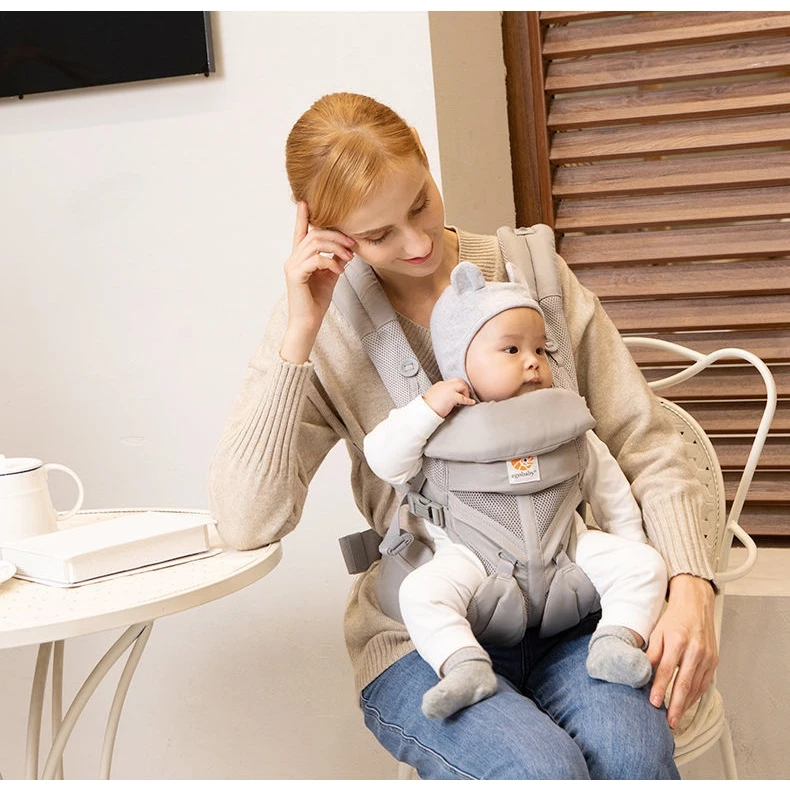 Hot mom Ly Kute đưa con trai đi check-in phố phường: 1 món đồ lý tưởng giúp các mẹ đưa con nhỏ đi "đu A80" nhàn tênh- Ảnh 5. Hot mom Ly Kute đưa con trai đi check-in phố phường: 1 món đồ lý tưởng giúp các mẹ đưa con nhỏ đi "đu A80" nhàn tênh- Ảnh 5.