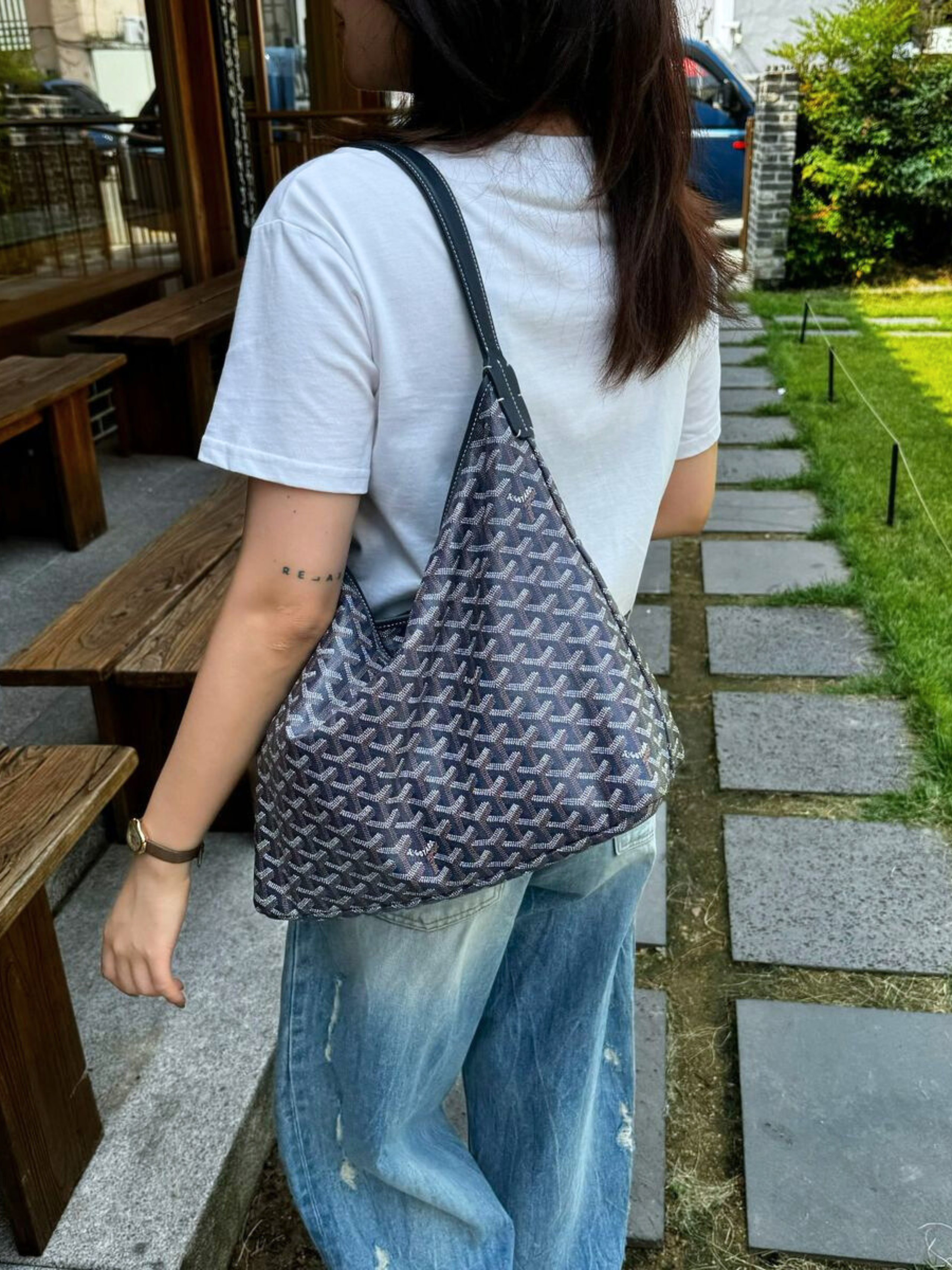 40 tuổi kị nhất là chọn sai túi xách: Không đẹp, không tiện mà chỉ thấy “phản chủ”- Ảnh 4.