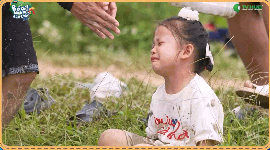 "Bố ơi mình đi đâu thế? 2025" tập cuối: Xúc động với lời nhắn gửi yêu thương của con gái Neko Lê, bố Duy Hưng ngỡ ngàng trước sự trưởng thành của 'cậu cả'- Ảnh 7. "Bố ơi mình đi đâu thế? 2025" tập cuối: Xúc động với lời nhắn gửi yêu thương của con gái Neko Lê, bố Duy Hưng ngỡ ngàng trước sự trưởng thành của 'cậu cả'- Ảnh 7.