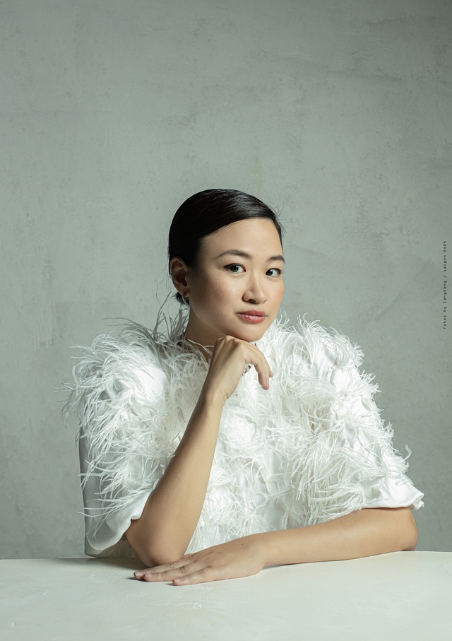 Sau Nam Trung, thêm 1 giám khảo rời "ghế nóng" Vietnam's Next Top Model?- Ảnh 4. Sau Nam Trung, thêm 1 giám khảo rời "ghế nóng" Vietnam's Next Top Model?- Ảnh 4.