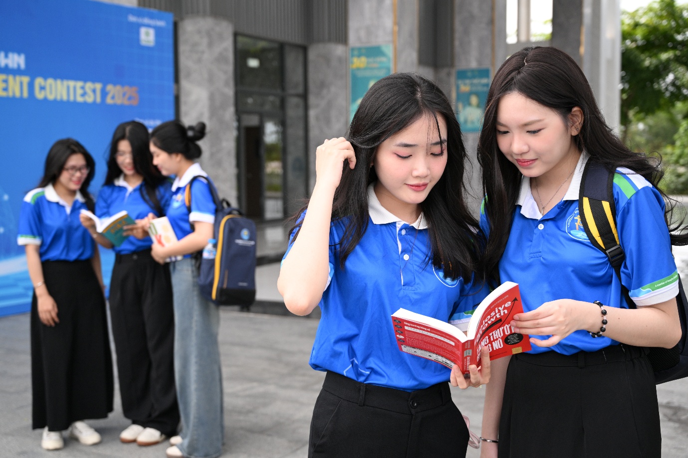 Trường đại học tặng xe máy điện và học bổng đến 100% học phí toàn khóa cho Thủ khoa/ Á khoa và Tân bong da ket qua truc tiep viên từ 27,5 điểm- Ảnh 3.