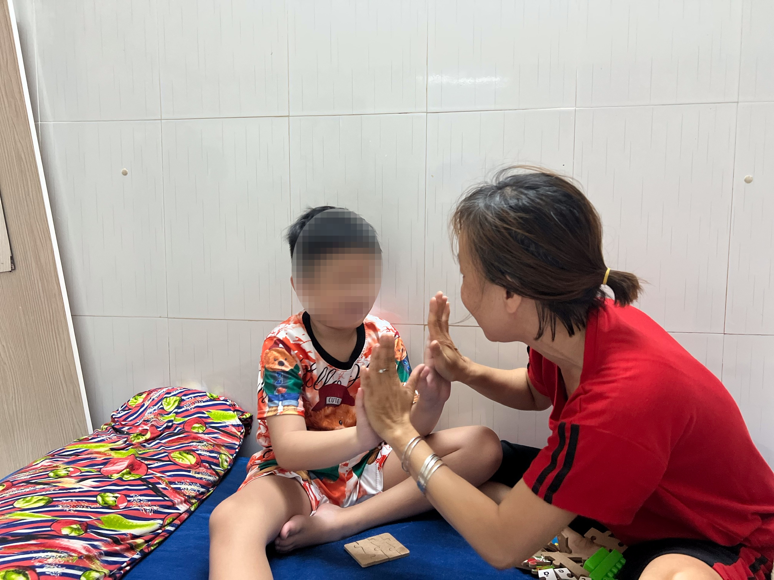 Có 2 bé gái nhưng muốn trọn vẹn, người mẹ IVF để có con trai: "Nhưng ông trời không cho ai tất cả"- Ảnh 1. Có 2 bé gái nhưng muốn trọn vẹn, người mẹ IVF để có con trai: "Nhưng ông trời không cho ai tất cả"- Ảnh 1.