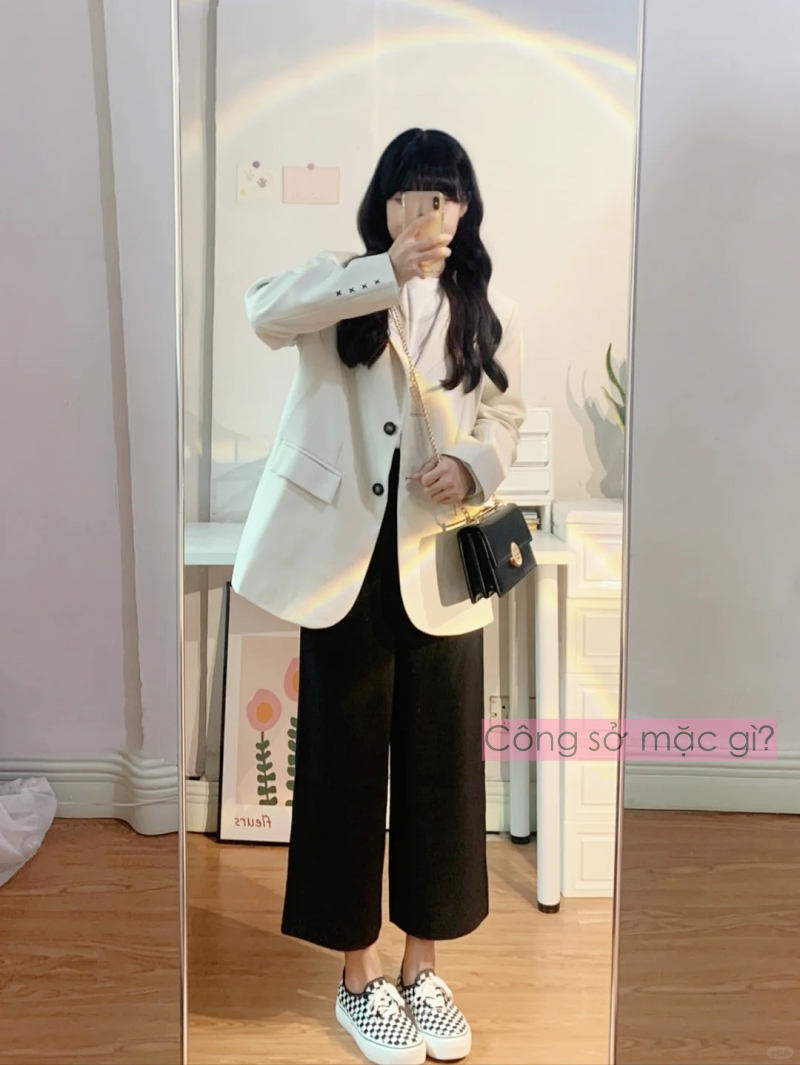 Đã thử nhiều phong cách, tôi thấy blazer + quần lửng mới là outfit hack dáng chuẩn nhất- Ảnh 10. Đã thử nhiều phong cách, tôi thấy blazer + quần lửng mới là outfit hack dáng chuẩn nhất- Ảnh 10.