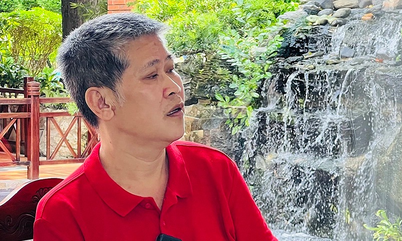 NSƯT Hoài Linh tiết lộ tình hình sức khỏe của đạo diễn Phước Sang: “Nhìn thấy ông anh mình cũng xót, cũng tội”- Ảnh 3.