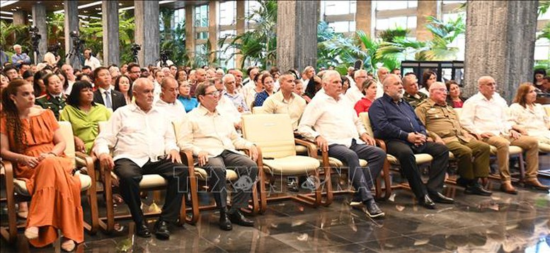 Ban Chấp hành Trung ương Đảng Cộng sản Cuba long trọng tổ chức Lễ kỷ niệm 80 năm Quốc khánh Việt Nam- Ảnh 1. Ban Chấp hành Trung ương Đảng Cộng sản Cuba long trọng tổ chức Lễ kỷ niệm 80 năm Quốc khánh Việt Nam- Ảnh 1.