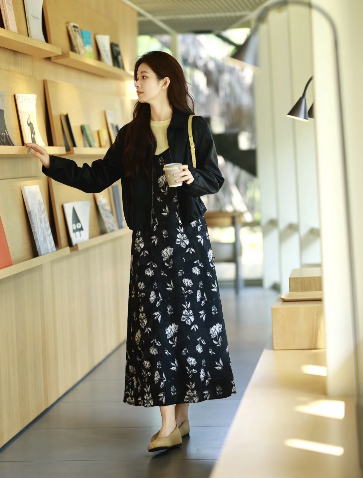 Tôi từng bị chê mặc váy hoa nhí trông sến, giờ thì ai cũng khen sang trọng- Ảnh 3. Tôi từng bị chê mặc váy hoa nhí trông sến, giờ thì ai cũng khen sang trọng- Ảnh 3.