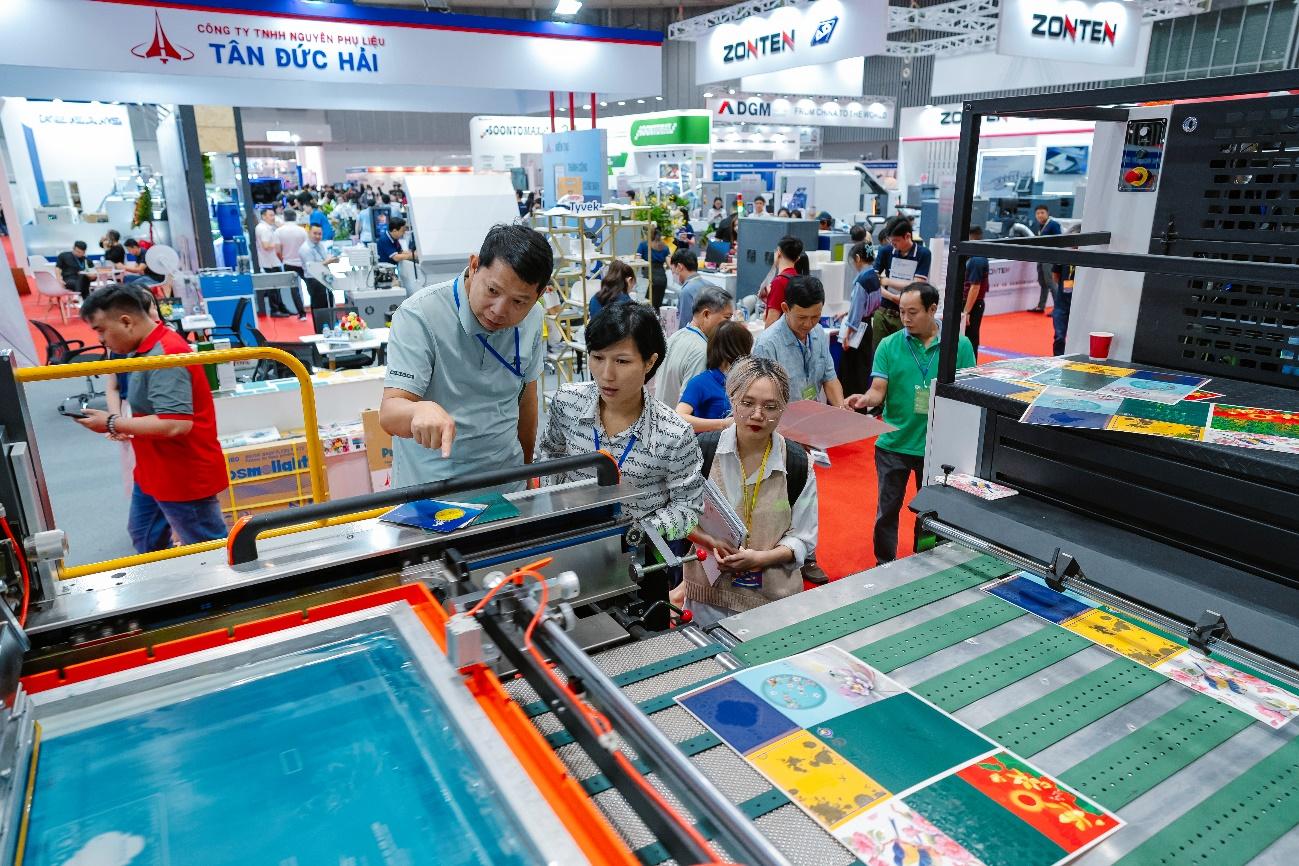 VietnamPrintPack 2025: Nền tảng máy móc ngành in ấn bao bì- Ảnh 1. VietnamPrintPack 2025: Nền tảng máy móc ngành in ấn bao bì- Ảnh 1.