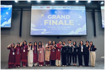 Khi Gen Z kể chuyện Việt bằng ngôn ngữ thời trang- Ảnh 3. Khi Gen Z kể chuyện Việt bằng ngôn ngữ thời trang- Ảnh 3.