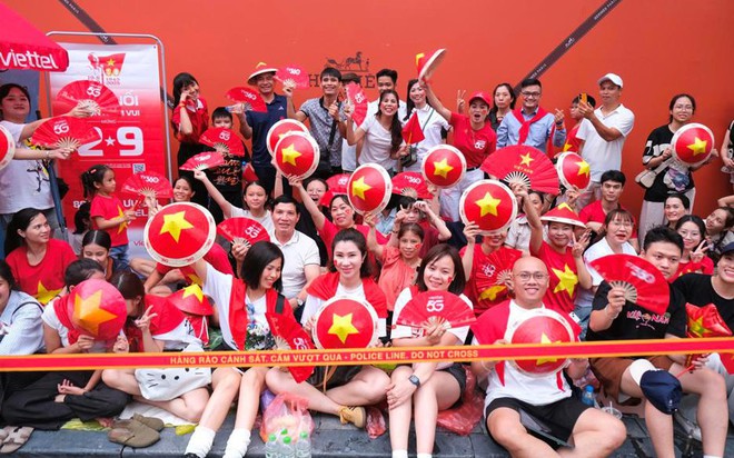 Nón lá, quạt giấy và 80.000 điểm Viettel++: Những món quà mang đúng tinh thần ngày lễ toàn dân- Ảnh 1. Nón lá, quạt giấy và 80.000 điểm Viettel++: Những món quà mang đúng tinh thần ngày lễ toàn dân- Ảnh 1.