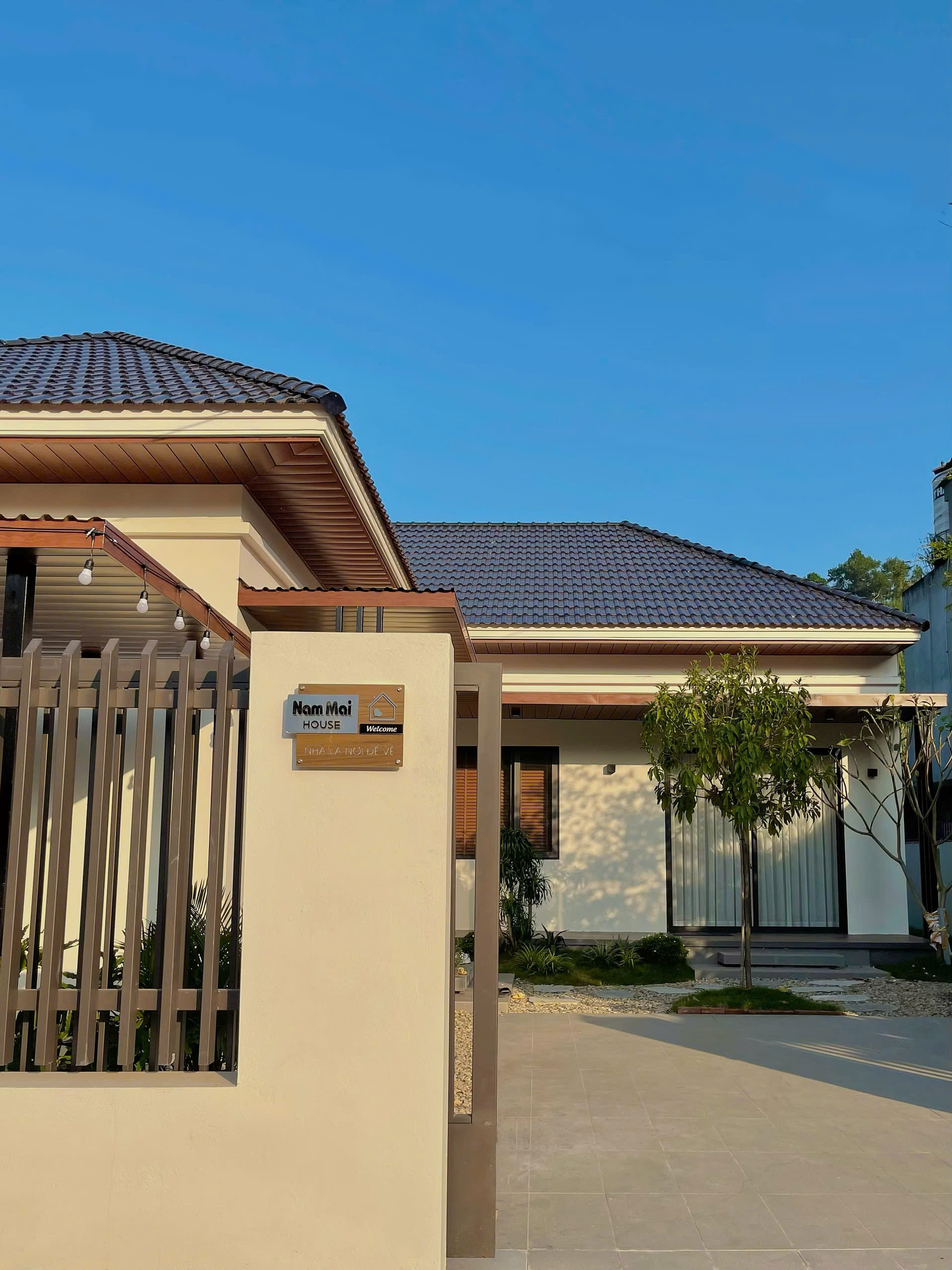 6 năm ở TP.HCM kiếm đủ tiền mua 2 mảnh đất, cặp vợ chồng về Lào Cai xây nhà 2,1 tỷ đồng đẹp như mơ: Chênh lệch thu nhập gây bất ngờ!- Ảnh 2.