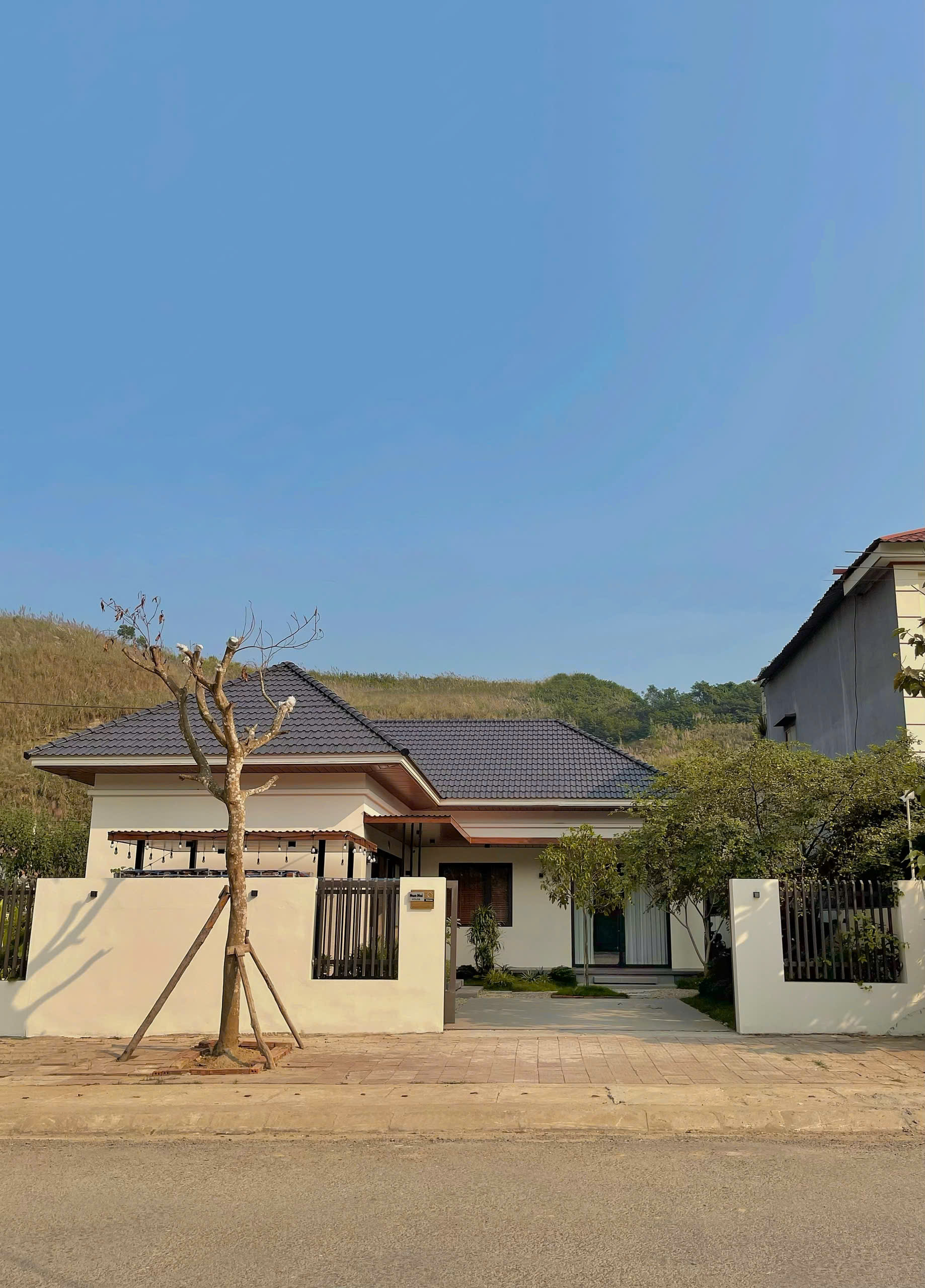 6 năm ở TP.HCM kiếm đủ tiền mua 2 mảnh đất, cặp vợ chồng về Lào Cai xây nhà 2,1 tỷ đồng đẹp như mơ: Chênh lệch thu nhập gây bất ngờ!- Ảnh 8.