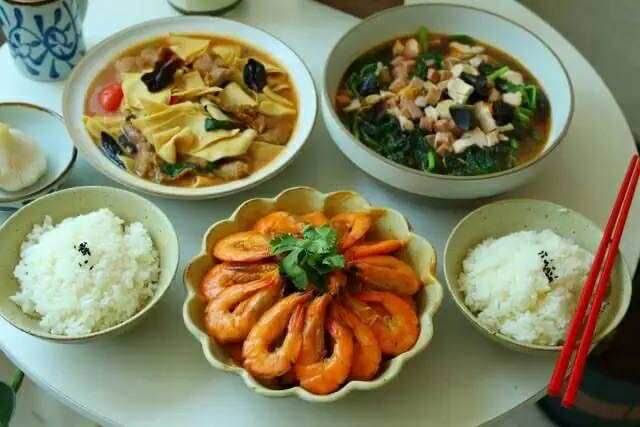 Cả tuần không phải nghĩ "tối nay ăn gì?" nhờ 5 thực đơn khác nhau cho mỗi ngày: Vừa ngon lại dễ làm- Ảnh 1.