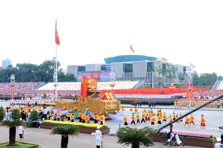 TỔNG THUẬT: Lễ Tổng duyệt chương trình diễu binh, diễu hành kỷ niệm 80 năm Quốc khánh 2/9- Ảnh 5. TỔNG THUẬT: Lễ Tổng duyệt chương trình diễu binh, diễu hành kỷ niệm 80 năm Quốc khánh 2/9- Ảnh 5.