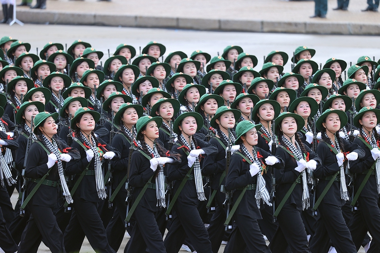 TỔNG THUẬT: Lễ Tổng duyệt chương trình diễu binh, diễu hành kỷ niệm 80 năm Quốc khánh 2/9- Ảnh 28. TỔNG THUẬT: Lễ Tổng duyệt chương trình diễu binh, diễu hành kỷ niệm 80 năm Quốc khánh 2/9- Ảnh 28.