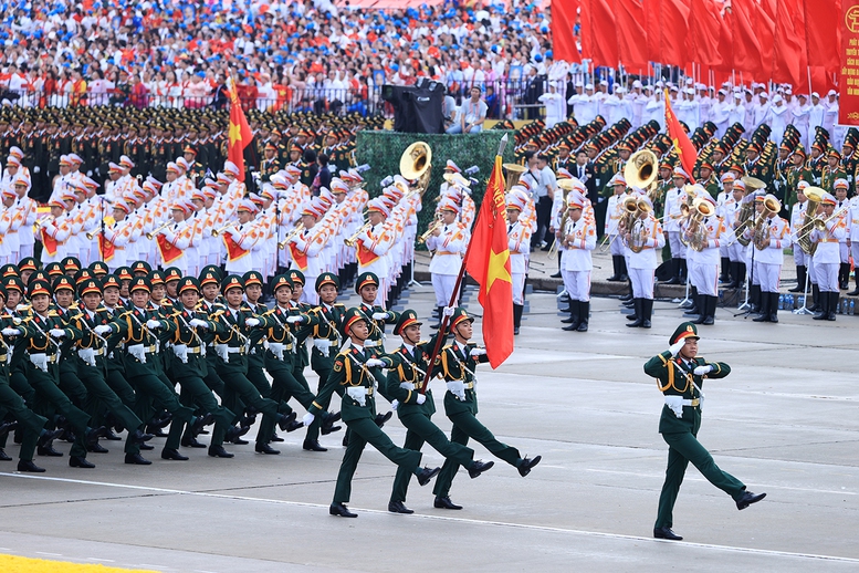 TỔNG THUẬT: Lễ Tổng duyệt chương trình diễu binh, diễu hành kỷ niệm 80 năm Quốc khánh 2/9- Ảnh 8. TỔNG THUẬT: Lễ Tổng duyệt chương trình diễu binh, diễu hành kỷ niệm 80 năm Quốc khánh 2/9- Ảnh 8.