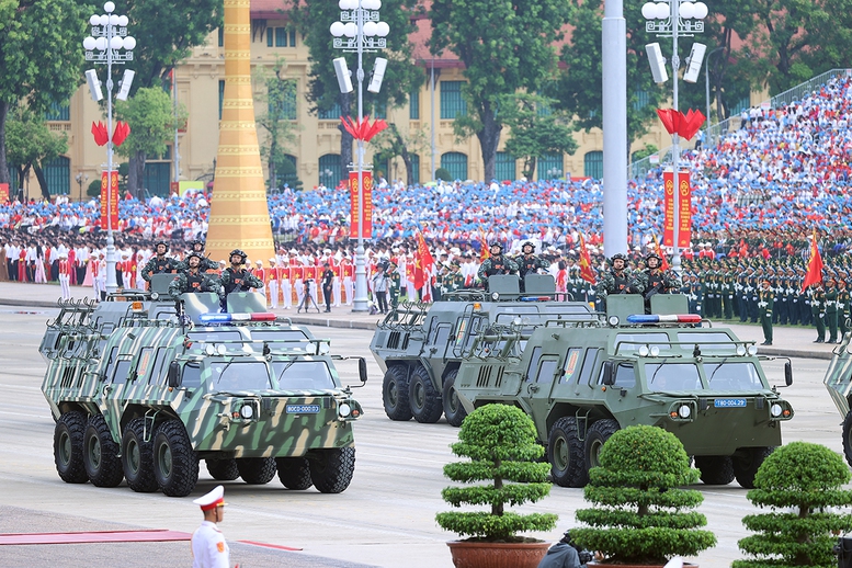 TỔNG THUẬT: Lễ Tổng duyệt chương trình diễu binh, diễu hành kỷ niệm 80 năm Quốc khánh 2/9- Ảnh 53. TỔNG THUẬT: Lễ Tổng duyệt chương trình diễu binh, diễu hành kỷ niệm 80 năm Quốc khánh 2/9- Ảnh 53.