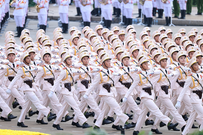 TỔNG THUẬT: Lễ Tổng duyệt chương trình diễu binh, diễu hành kỷ niệm 80 năm Quốc khánh 2/9- Ảnh 32. TỔNG THUẬT: Lễ Tổng duyệt chương trình diễu binh, diễu hành kỷ niệm 80 năm Quốc khánh 2/9- Ảnh 32.