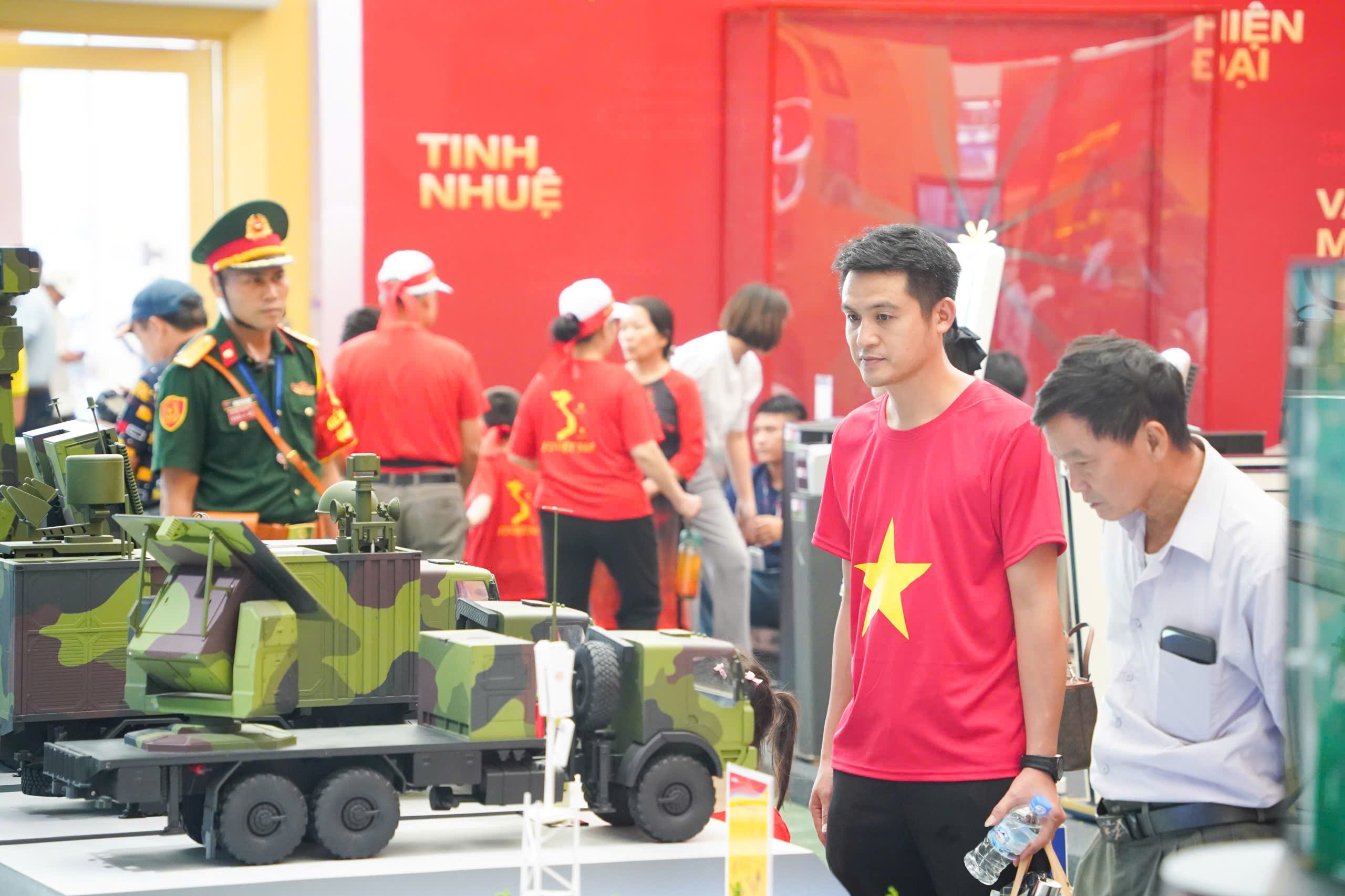 Tự hào Việt Nam: "Rồng lửa" Trường Sơn, "lá chắn thép" phòng không hội tụ tại công trình Top 10 thế giới - Ảnh 15. Tự hào Việt Nam: "Rồng lửa" Trường Sơn, "lá chắn thép" phòng không hội tụ tại công trình Top 10 thế giới - Ảnh 15.