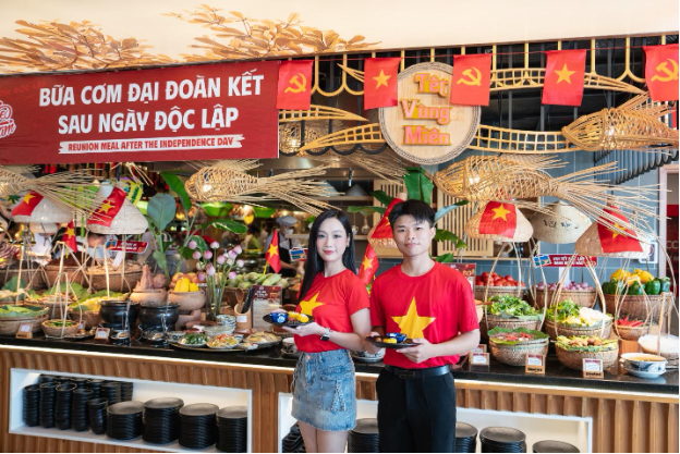 Khách Tây bất ngờ với không khí tưng bừng của ngày hội non sông trên đỉnh Bà Nà- Ảnh 7. Khách Tây bất ngờ với không khí tưng bừng của ngày hội non sông trên đỉnh Bà Nà- Ảnh 7.