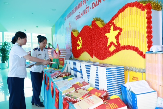 Rộn ràng khí thế thi đua chào mừng Đại hội đại biểu Đảng bộ Cảnh sát biển Việt Nam lần thứ VI- Ảnh 2.