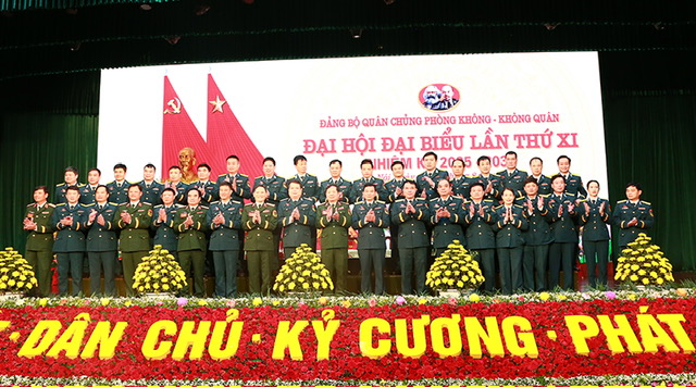 Khai mạc Đại hội đại biểu Đảng bộ Quân chủng Phòng không - Không quân lần thứ XI, nhiệm kỳ 2025-2030- Ảnh 6. Khai mạc Đại hội đại biểu Đảng bộ Quân chủng Phòng không - Không quân lần thứ XI, nhiệm kỳ 2025-2030- Ảnh 6.