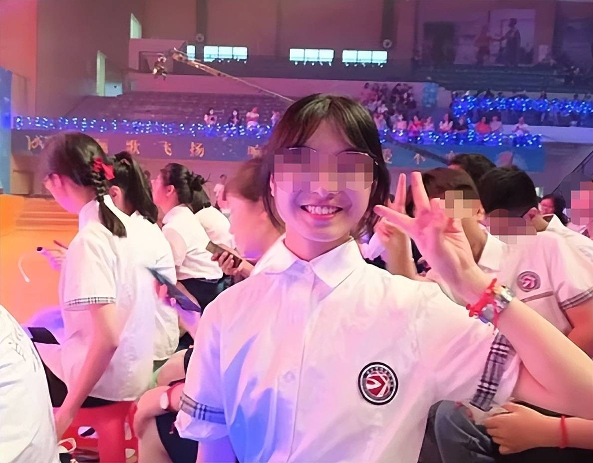Nữ sinh 21 tuổi qua đời vì ung thư và lời cảnh tỉnh về thói quen nhiều người mắc- Ảnh 2. Nữ sinh 21 tuổi qua đời vì ung thư và lời cảnh tỉnh về thói quen nhiều người mắc- Ảnh 2.