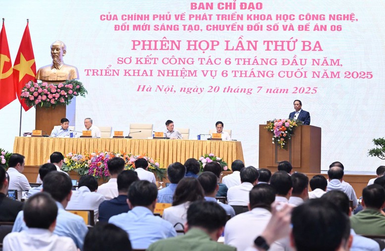 Thu hút ít nhất 100 chuyên gia hàng đầu: Có cơ chế 'vượt khung', không cứng nhắc- Ảnh 1. Thu hút ít nhất 100 chuyên gia hàng đầu: Có cơ chế 'vượt khung', không cứng nhắc- Ảnh 1.
