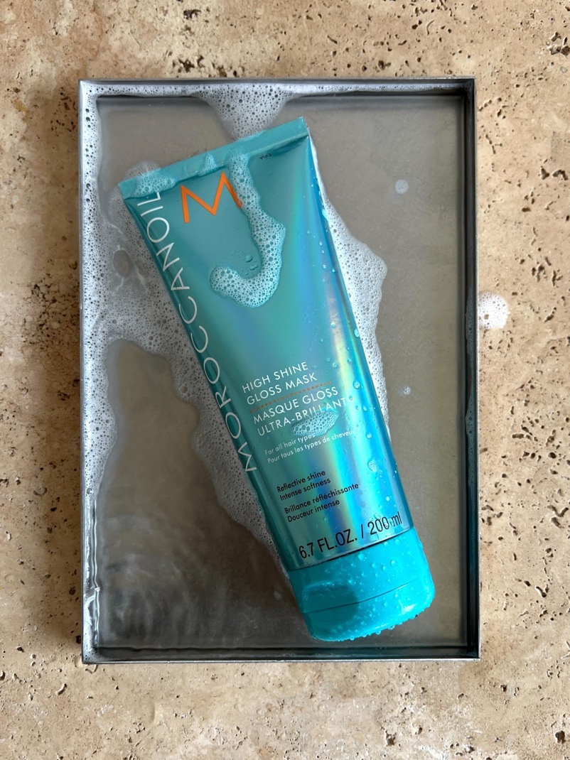 Gloss Hair: Xu hướng đang lên và 5 bí quyết giúp mái tóc bóng “mượt như gương’’- Ảnh 2. Gloss Hair: Xu hướng đang lên và 5 bí quyết giúp mái tóc bóng “mượt như gương’’- Ảnh 2.