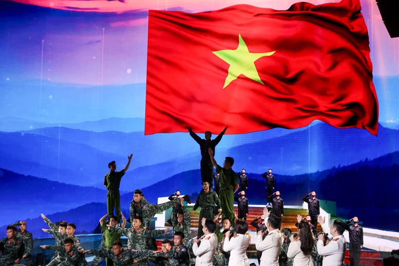 Thủ tướng Phạm Minh Chính dự Đại hội Thi đua 'Vì an ninh Tổ quốc' lần thứ IX- Ảnh 8. Thủ tướng Phạm Minh Chính dự Đại hội Thi đua 'Vì an ninh Tổ quốc' lần thứ IX- Ảnh 8.
