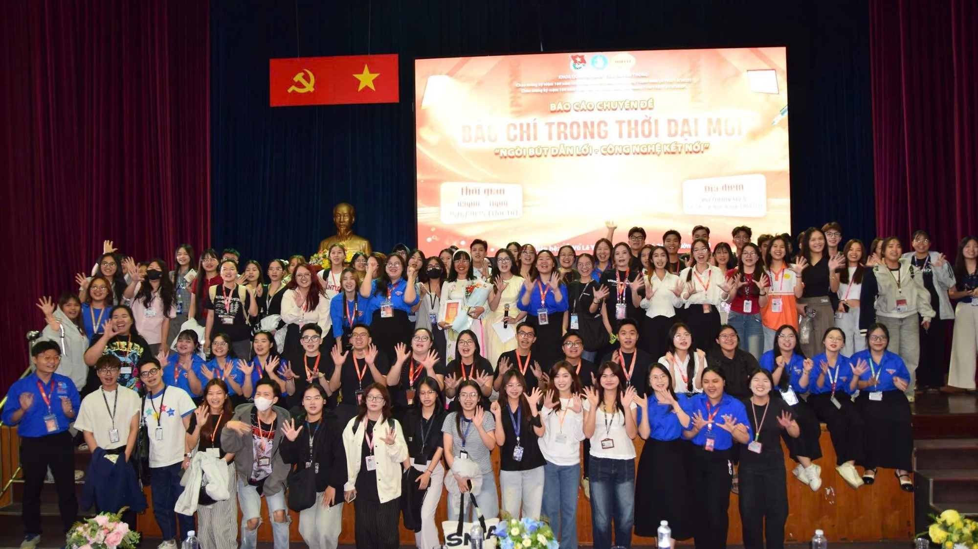 Thanh xuân ở HUFLIT: Hành trình học tập, trải nghiệm và xây bản sắc cá nhân- Ảnh 5.