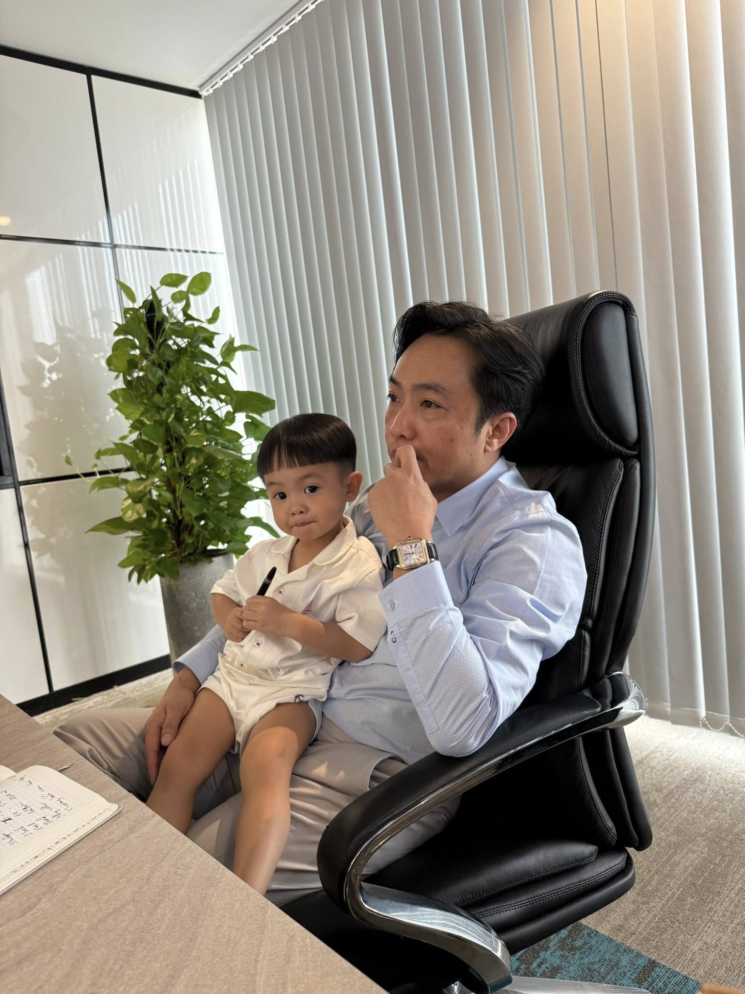 Hé lộ "chiêu độc" giúp Đàm Thu Trang giữ chồng đại gia năm xưa nổi tiếng đa tình- Ảnh 2. Hé lộ "chiêu độc" giúp Đàm Thu Trang giữ chồng đại gia năm xưa nổi tiếng đa tình- Ảnh 2.