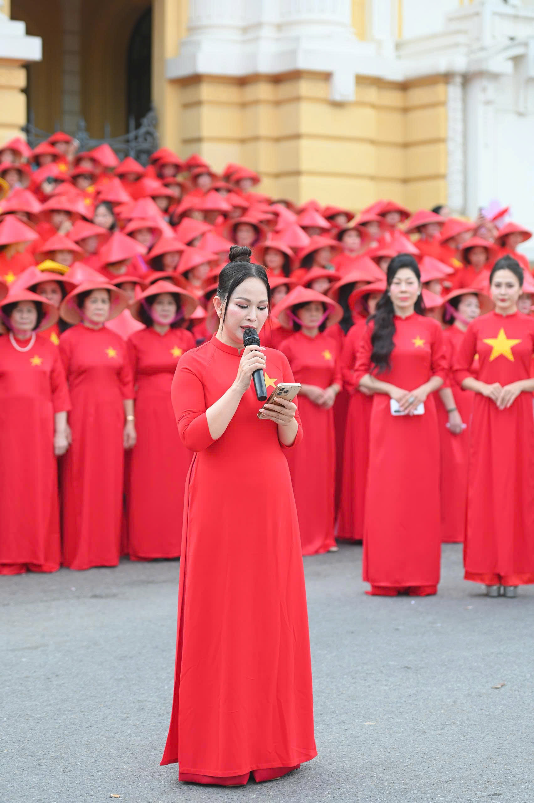 Di sản áo dài