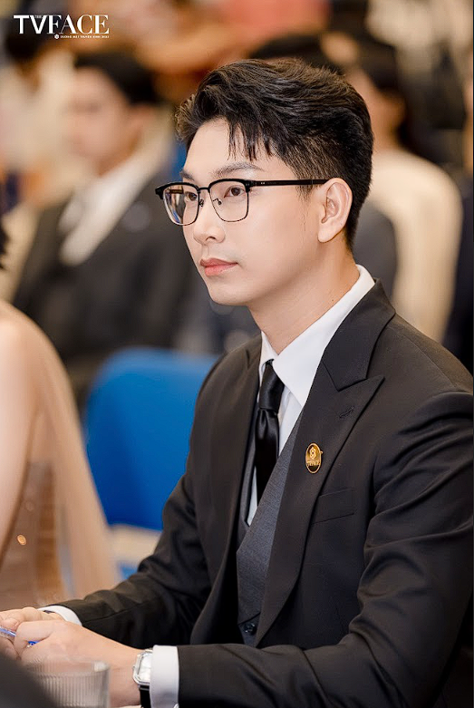Quán quân The TVFace “đọ sắc” cùng Nam vương Tuấn Ngọc tại Miss World Vietnam 2025- Ảnh 4. Quán quân The TVFace “đọ sắc” cùng Nam vương Tuấn Ngọc tại Miss World Vietnam 2025- Ảnh 4.
