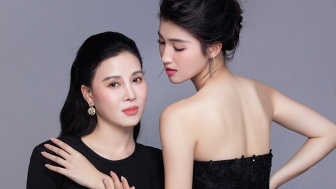 Mẹ Á hậu Phương Nhi là doanh nhân thành đạt, thời trẻ nhan sắc đẹp mê hồn- Ảnh 2.