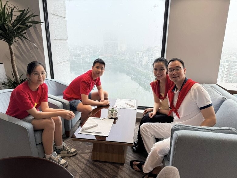 Con g&aacute;i Hoa hậu Th&ugrave;y L&acirc;m 12 tuổi cao 1,72m, vẻ ngo&agrave;i được v&iacute; như mỹ nh&acirc;n sở hữu nhan sắc v&ocirc; địch thi&ecirc;n hạ- Ảnh 1.