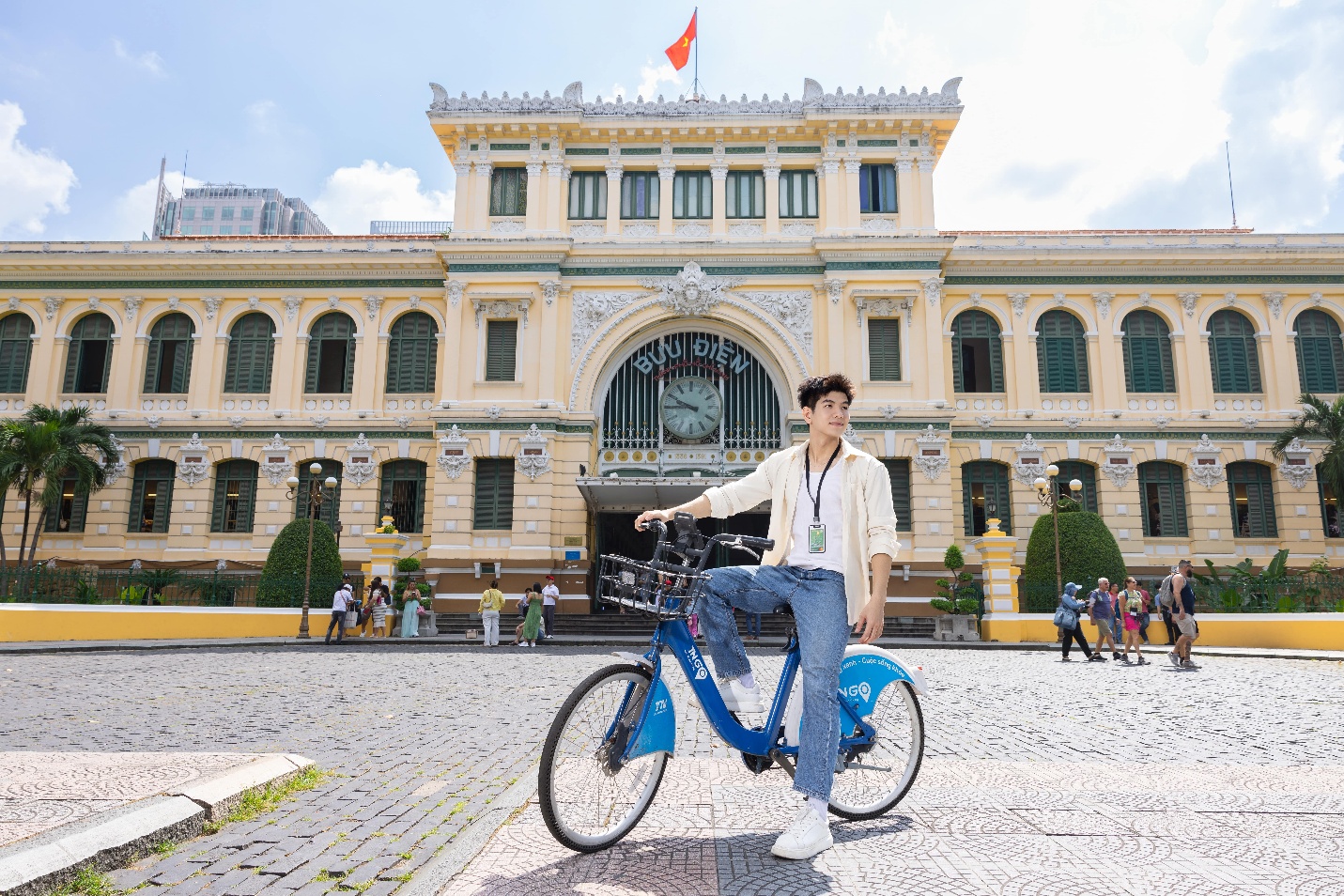 “Một chạm là gần” - Hành trình tân sinh viên “mở khóa” bản đồ TP.HCM- Ảnh 13. “Một chạm là gần” - Hành trình tân keo nha cai com truc tiep bong da viên “mở khóa” bản đồ TP.HCM- Ảnh 13.