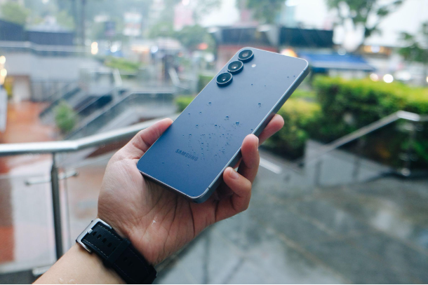 Phải trải nghiệm Galaxy S25 FE mới hiểu: đi nước ngoài giờ tiện như có trợ lý riêng- Ảnh 9. Phải trải nghiệm Galaxy S25 FE mới hiểu: đi nước ngoài giờ tiện như có trợ lý riêng- Ảnh 9.