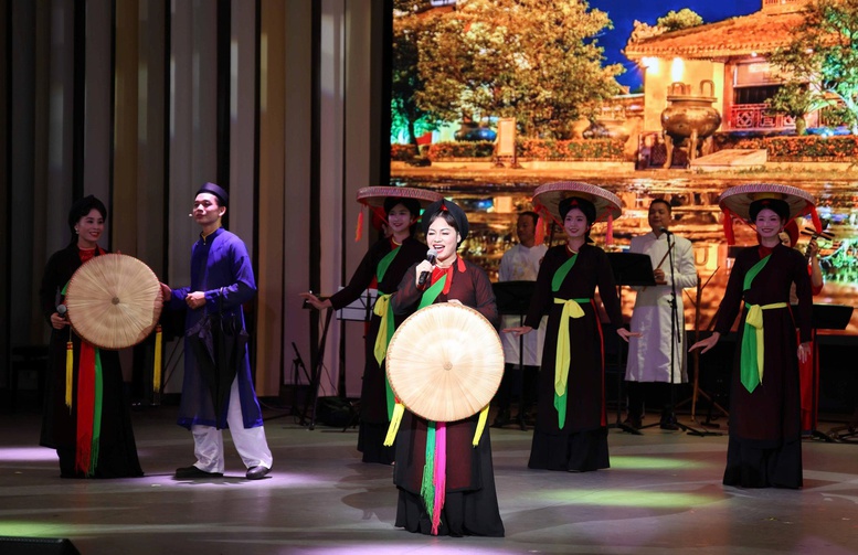 TOÀN CẢNH: Ngày Quốc gia Việt Nam tại World EXPO Osaka 2025, Nhật Bản- Ảnh 10.