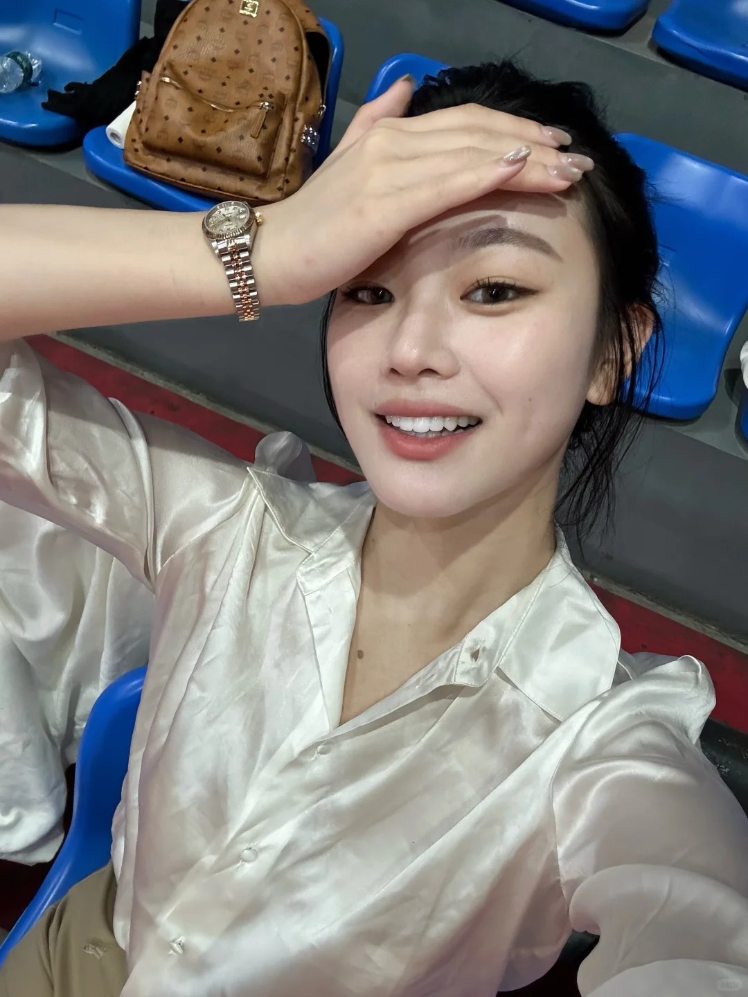 Đừng để răng sứ "làm hỏng nụ cười" khi mắc phải những sai lầm cơ bản này- Ảnh 3. Đừng để răng sứ "làm hỏng nụ cười" khi mắc phải những sai lầm cơ bản này- Ảnh 3.