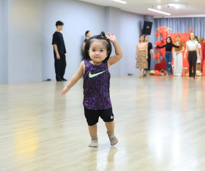 Nể cách Phan Hiển - Khánh Thi rèn con trai đoạt HCV thế giới: Sáng học văn hoá, chiều luyện khiêu vũ, ngày nghỉ cũng tranh thủ rèn luyện- Ảnh 6. Nể cách Phan Hiển - Khánh Thi rèn con trai đoạt HCV thế giới: Sáng học văn hoá, chiều luyện khiêu vũ, ngày nghỉ cũng tranh thủ rèn luyện- Ảnh 6.