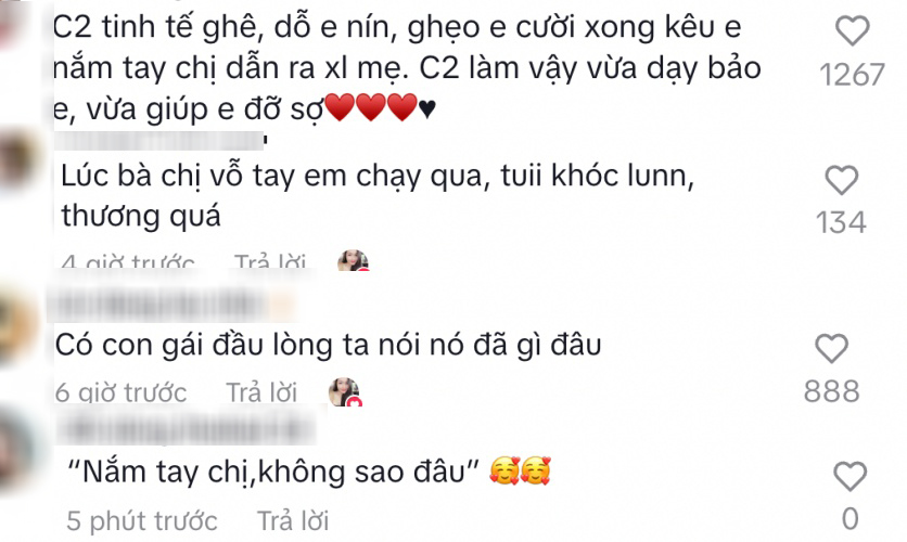 Khoảnh khắc chị cả dỗ em kh&oacute;c, cộng đồng mạng khen hết lời: Đ&uacute;ng l&agrave; "ruộng s&acirc;u tr&acirc;u n&aacute;i, kh&ocirc;ng bằng con g&aacute;i đầu l&ograve;ng"- Ảnh 6.