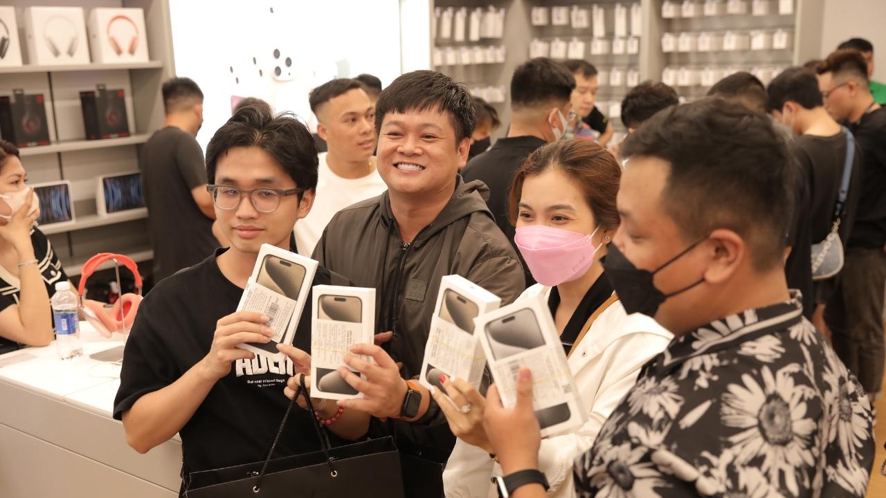 TopZone tung “lời hứa ngọt ngào” mỗi mùa iPhone mới: Giao hàng sớm- Ảnh 1. TopZone tung “lời hứa ngọt ngào” mỗi mùa iPhone mới: Giao hàng sớm- Ảnh 1.