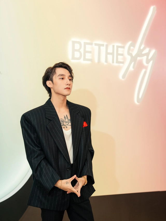 Khép lại năm số 9: Sơn Tùng M-TP ghi dấu với hợp đồng đại sứ thứ 9 trong năm?- Ảnh 1.